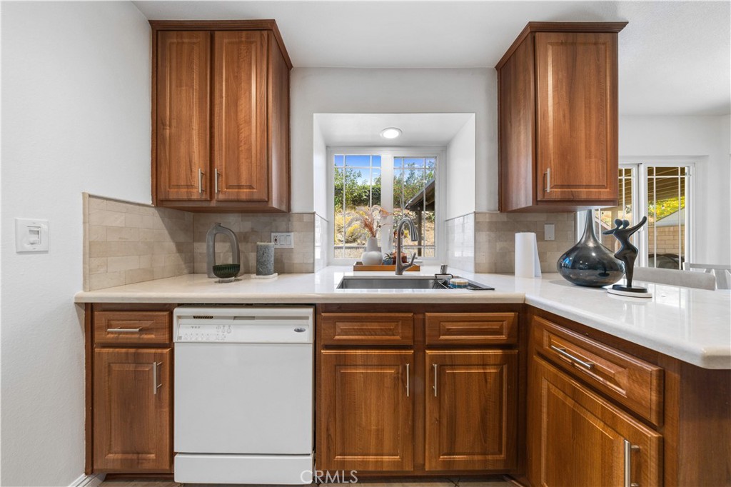 12420 Silk Oak Court