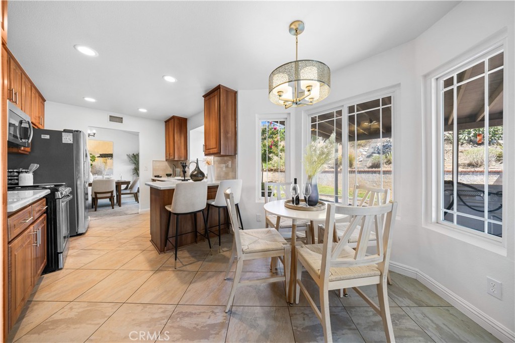 12420 Silk Oak Court