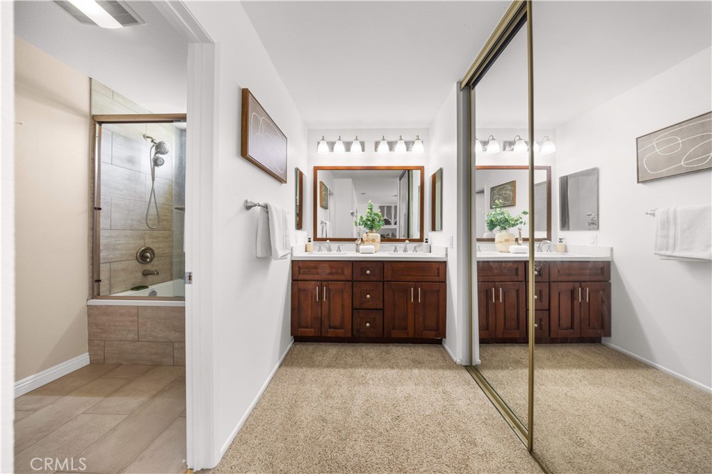 12420 Silk Oak Court