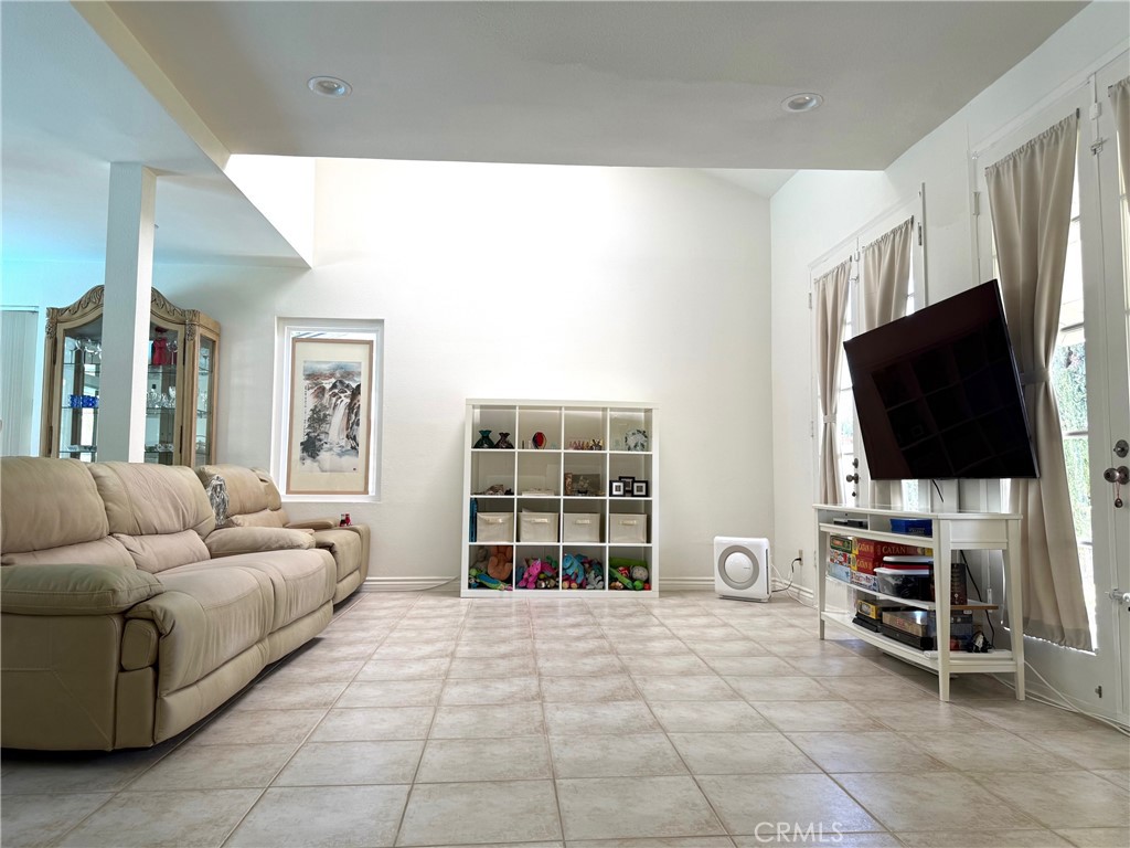 2227 Langspur Drive