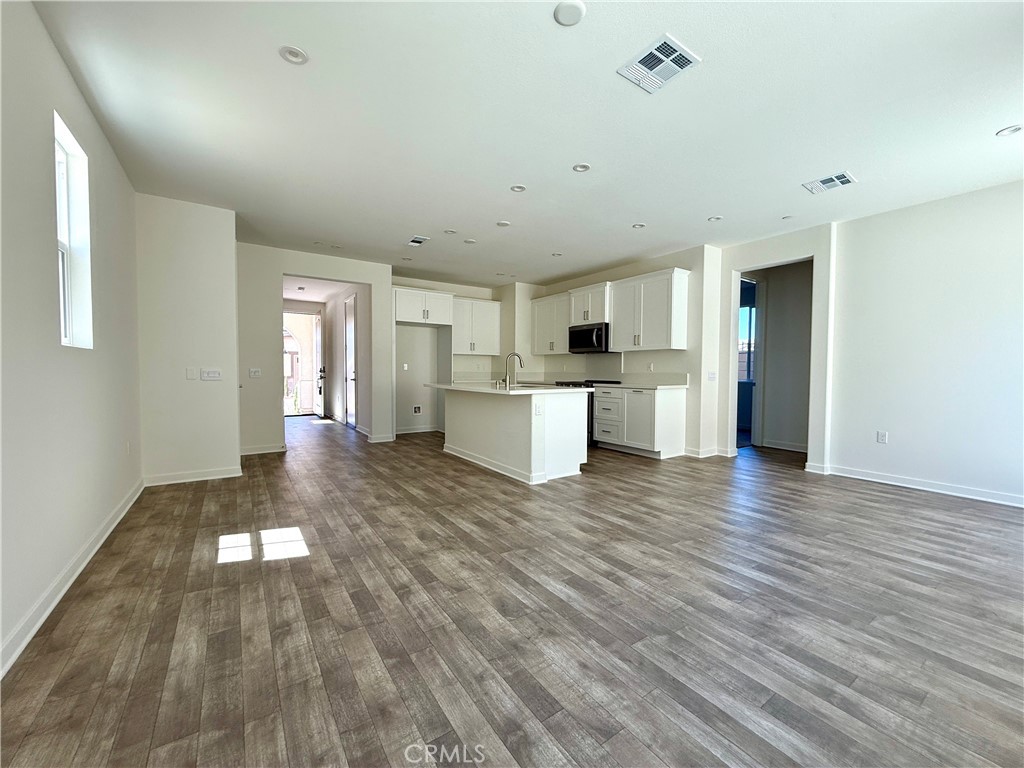 16062 Jaegar Ln