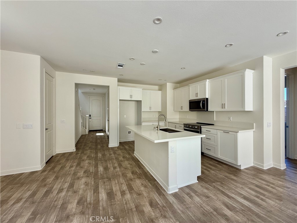 16062 Jaegar Ln