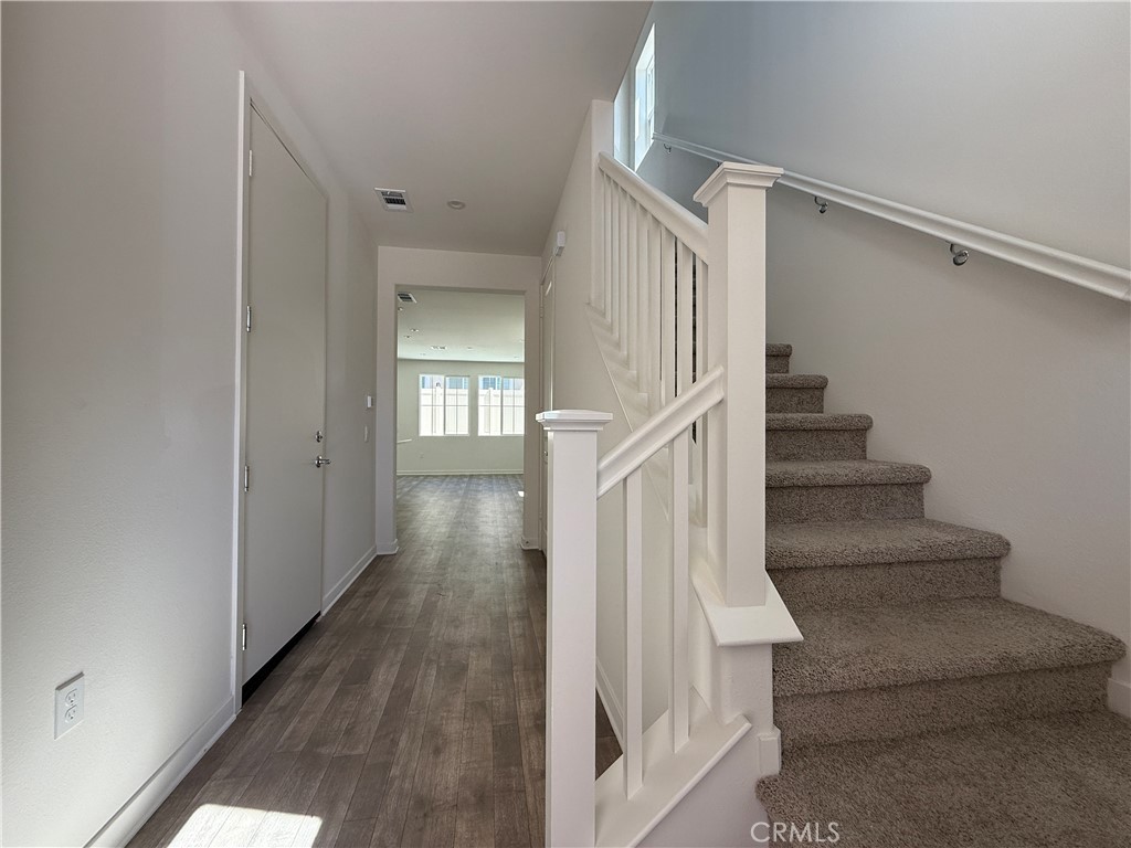 16062 Jaegar Ln
