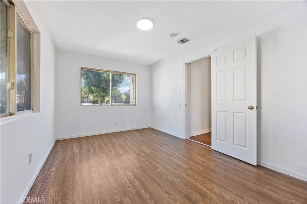 9720 Live Oak Avenue