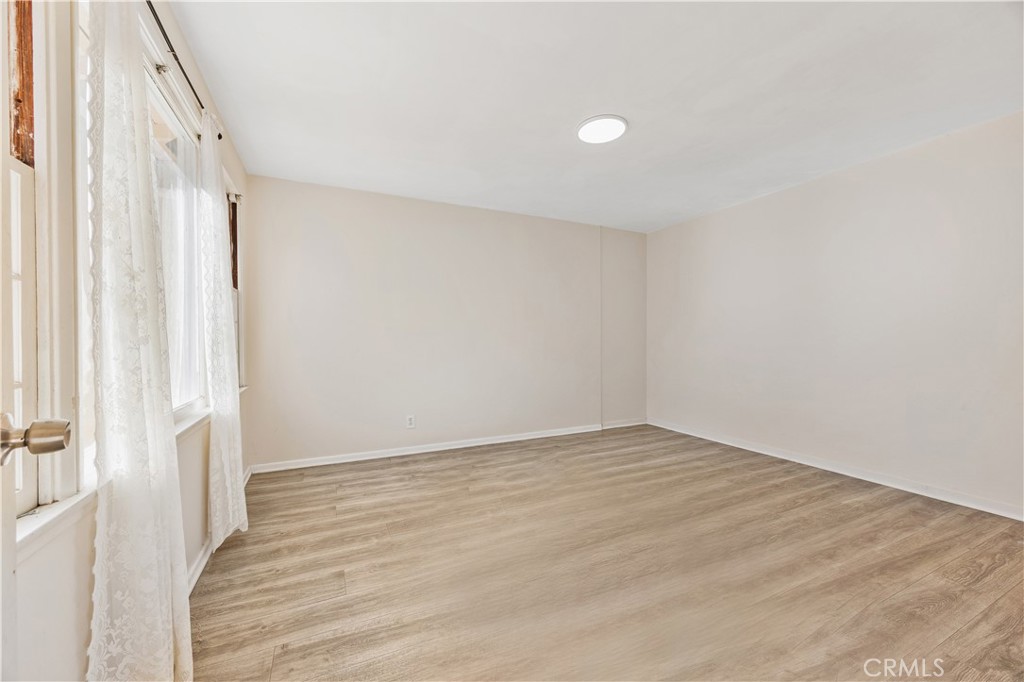 9720 Live Oak Avenue