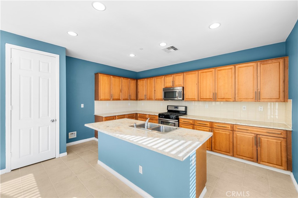 15998 Shawnee Lane