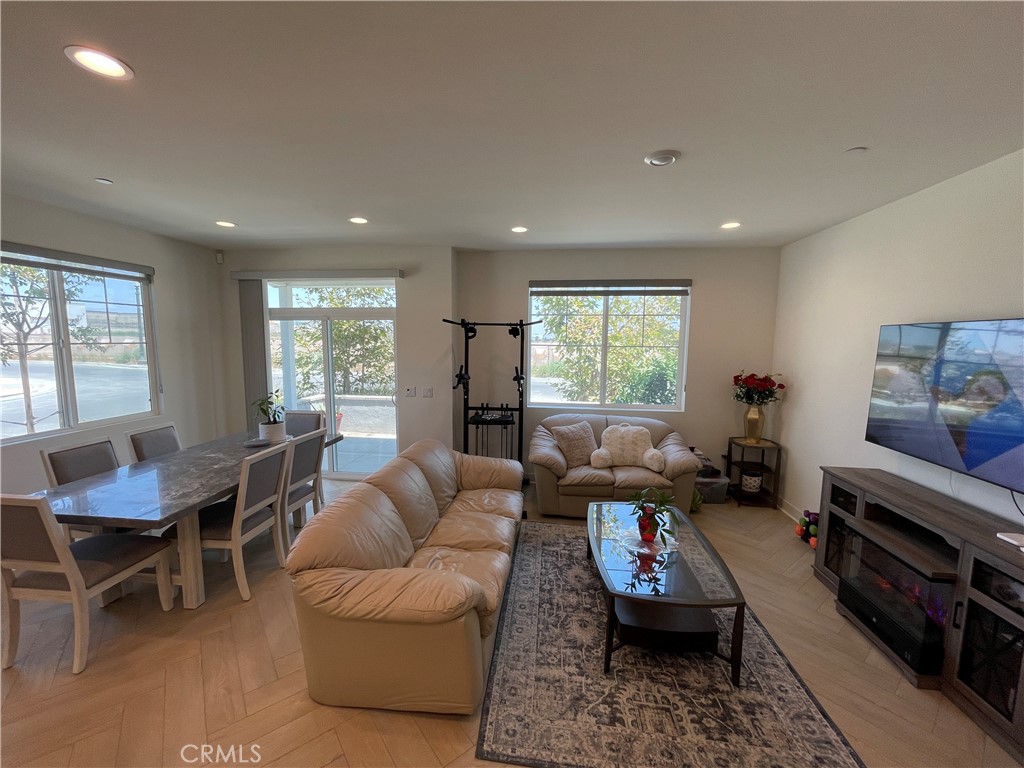 4283 S Hollyhock Paseo 31