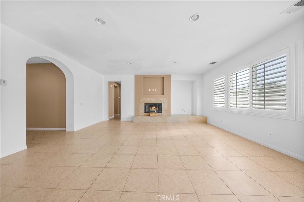 6738 Serrano Avenue