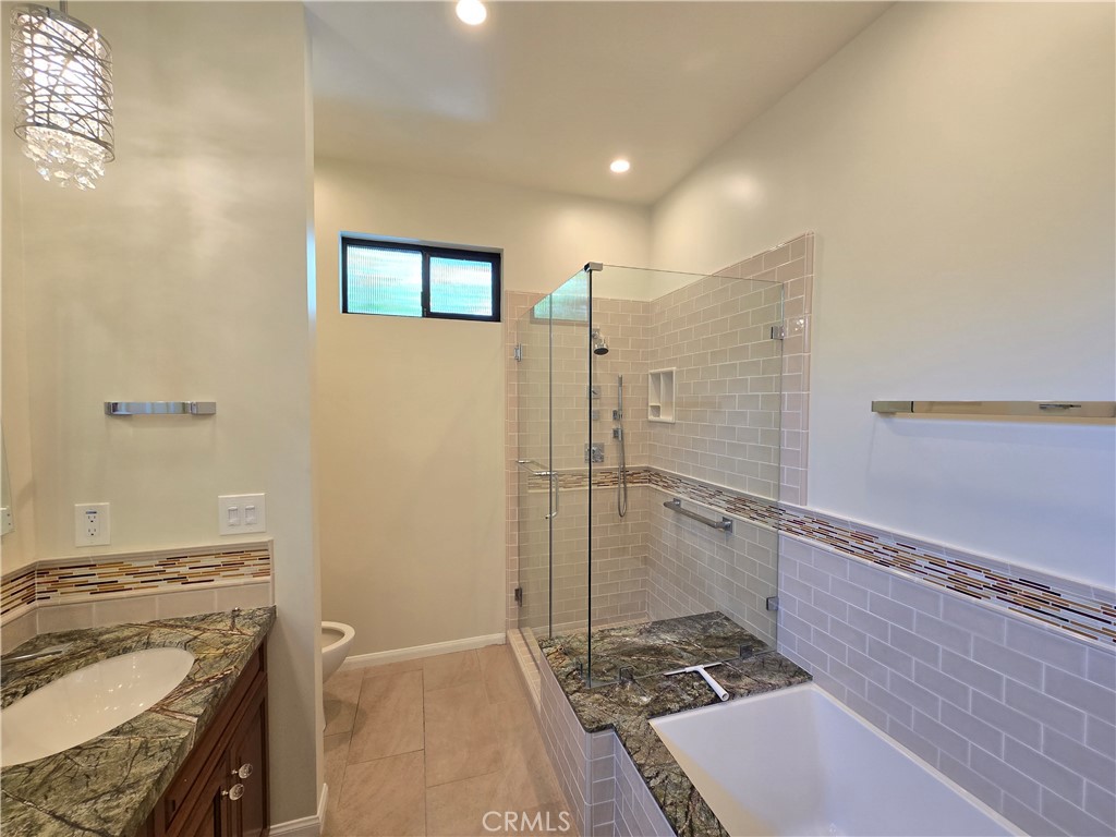 330 Cordova Street 344