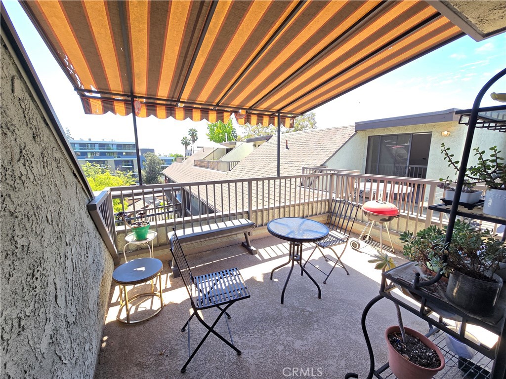 330 Cordova Street 344