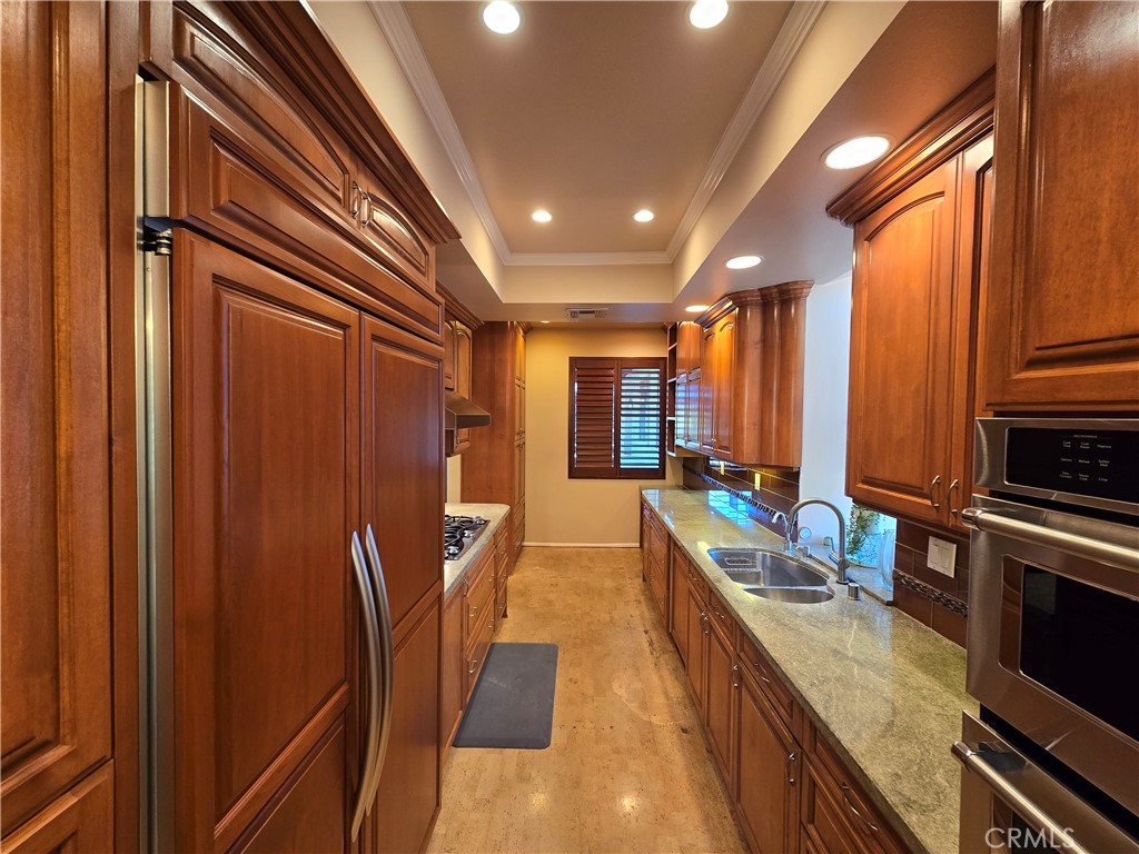 330 Cordova Street 344