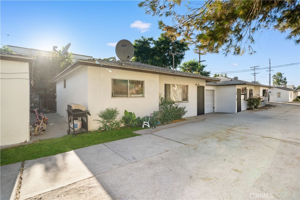 5800 Clara Street