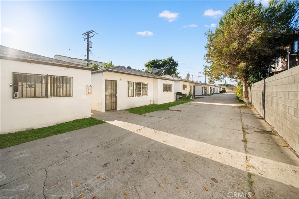 5800 Clara Street