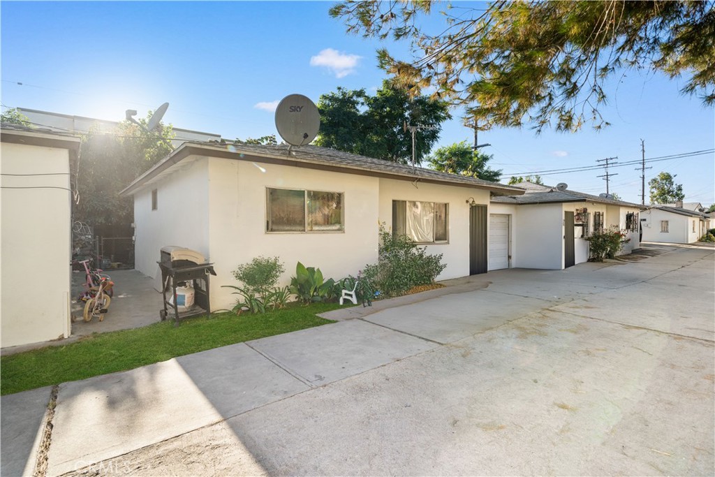 5800 Clara Street