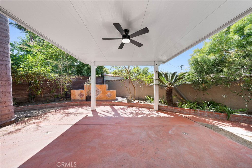 21011 La Salle Avenue