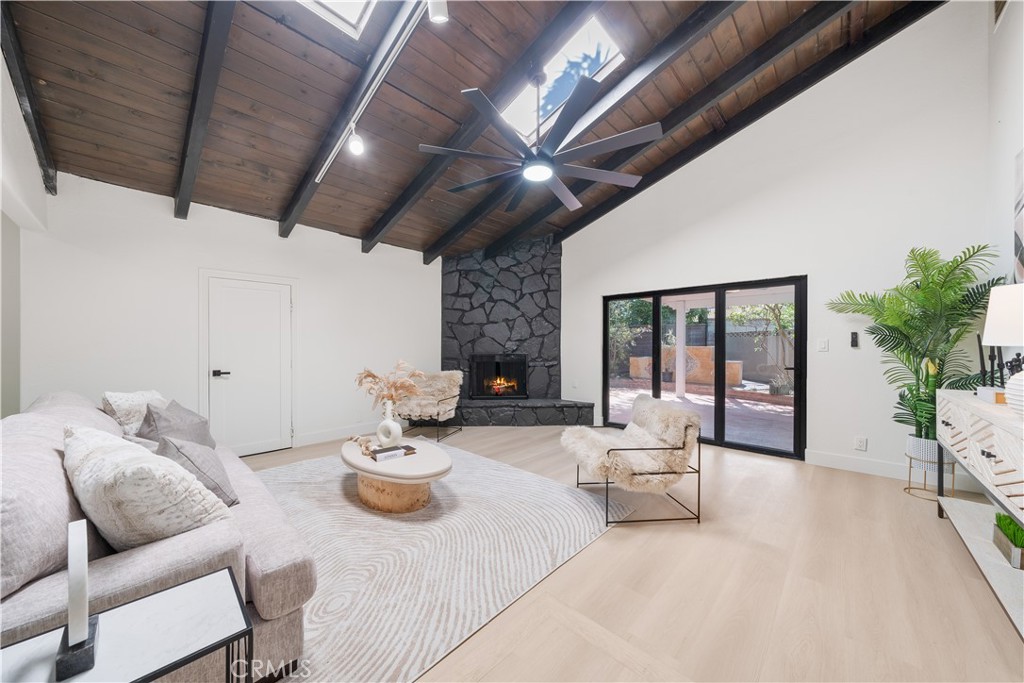 21011 La Salle Avenue