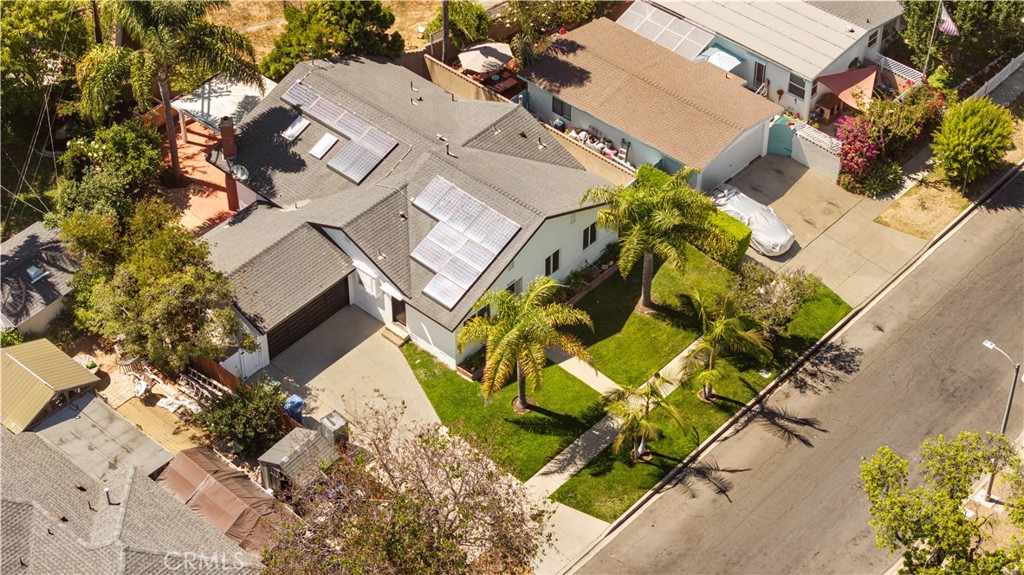 21011 La Salle Avenue