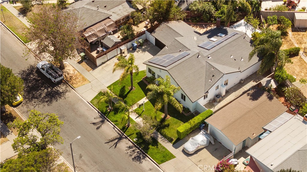 21011 La Salle Avenue