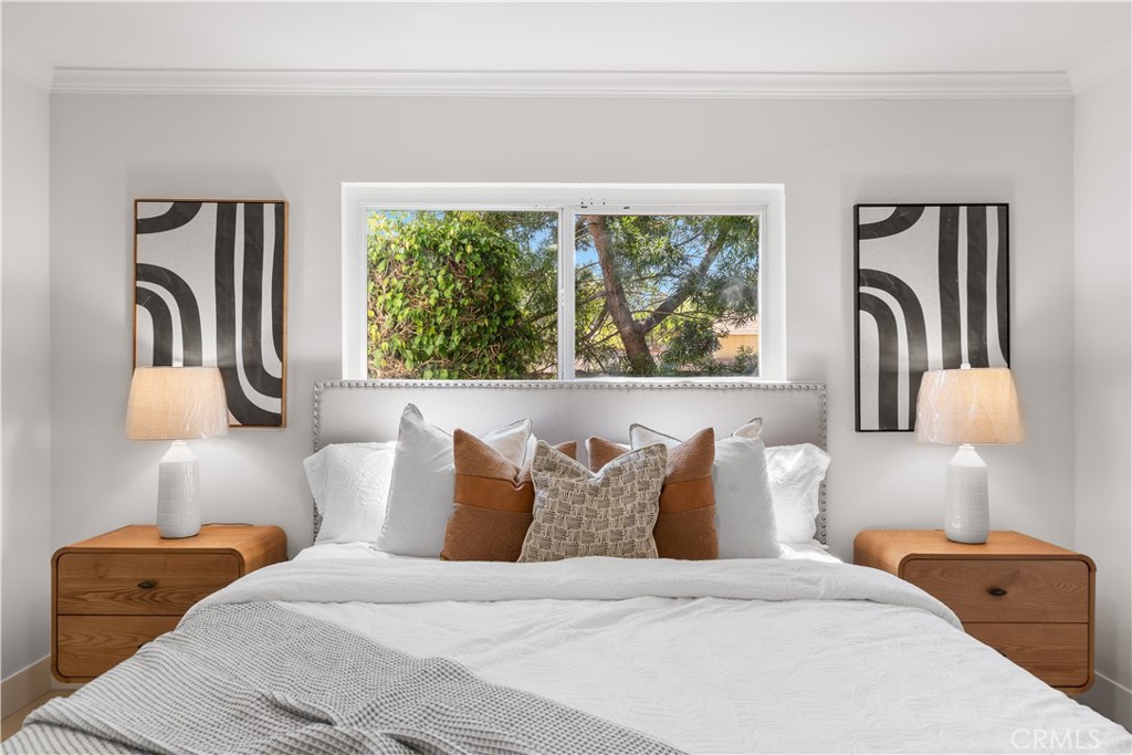 21011 La Salle Avenue