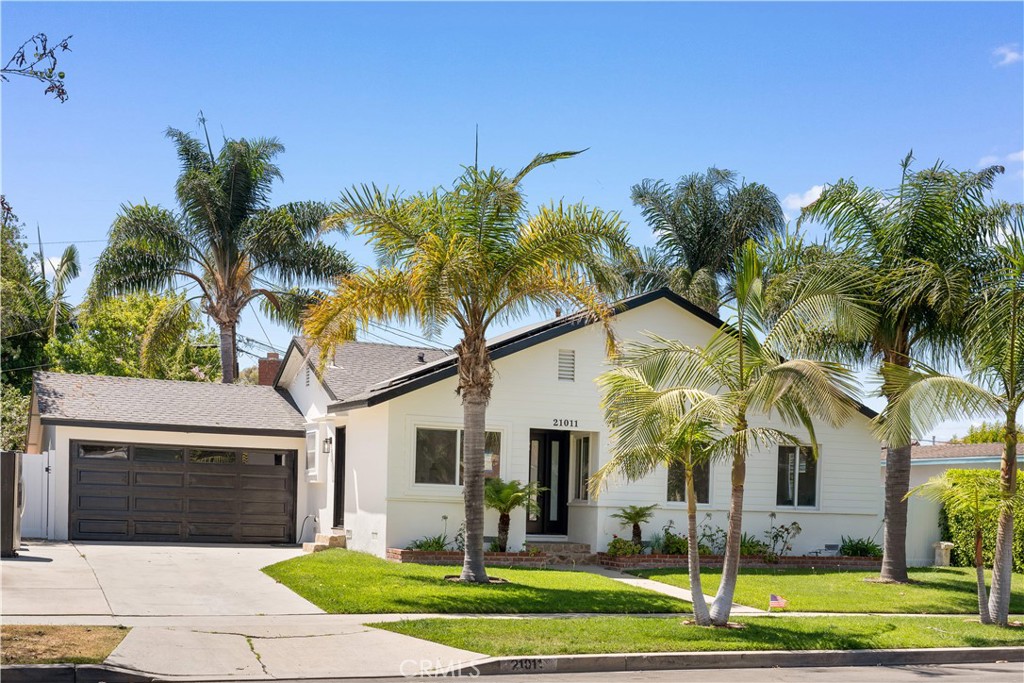 21011 La Salle Avenue