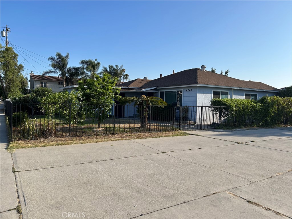 4243 Baldwin Park Boulevard