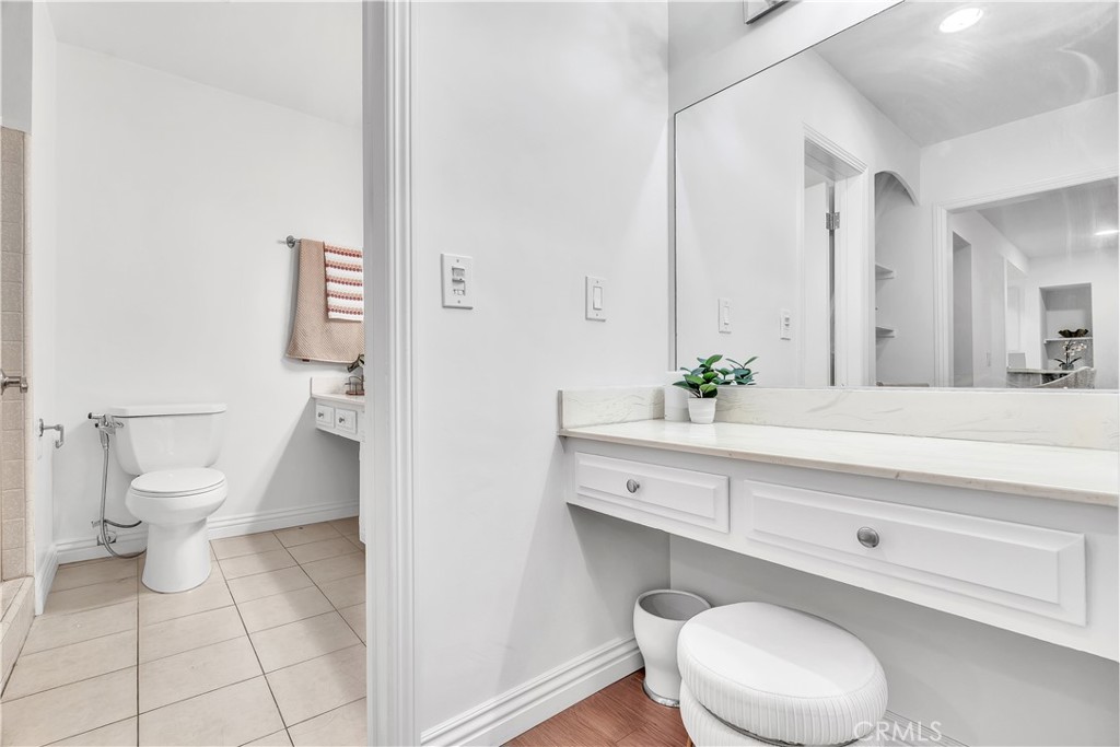 2318 Fox Hill 213