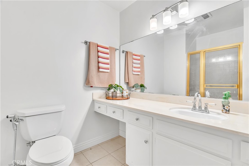 2318 Fox Hill 213