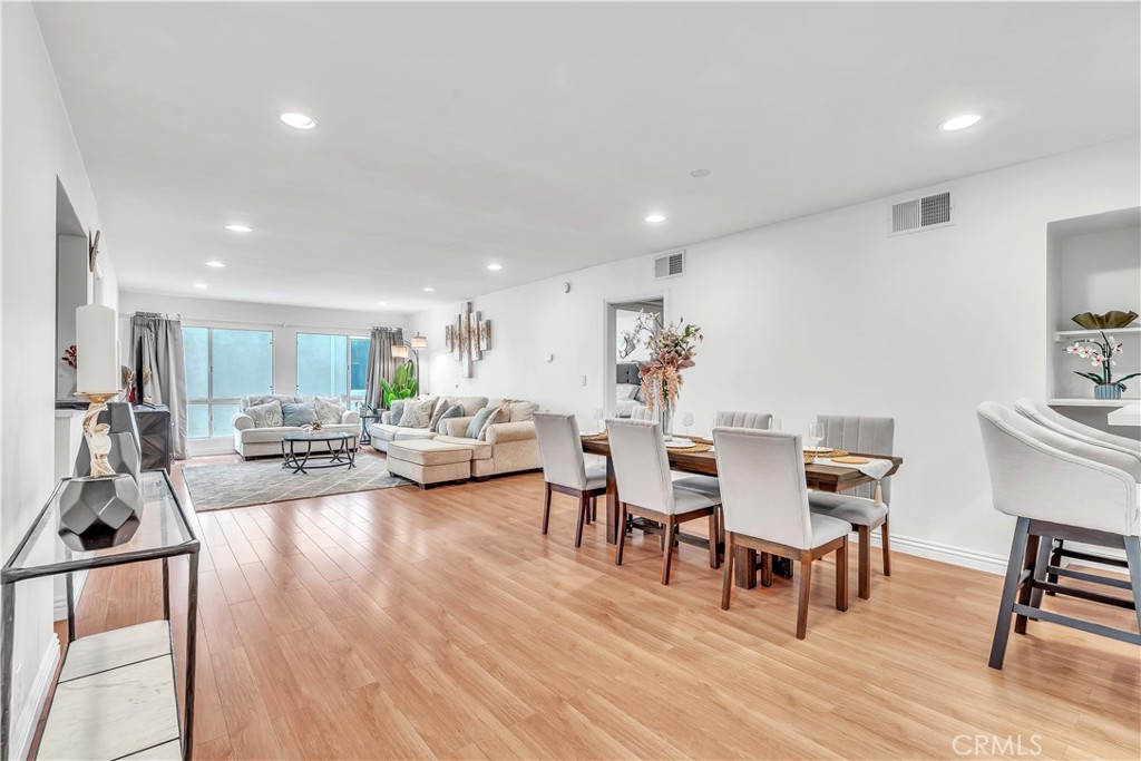 2318 Fox Hill 213