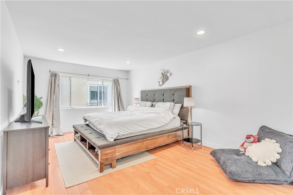 2318 Fox Hill 213