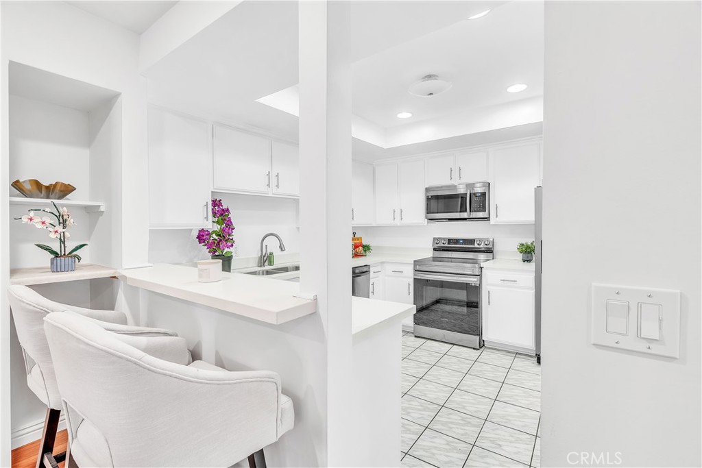 2318 Fox Hill 213