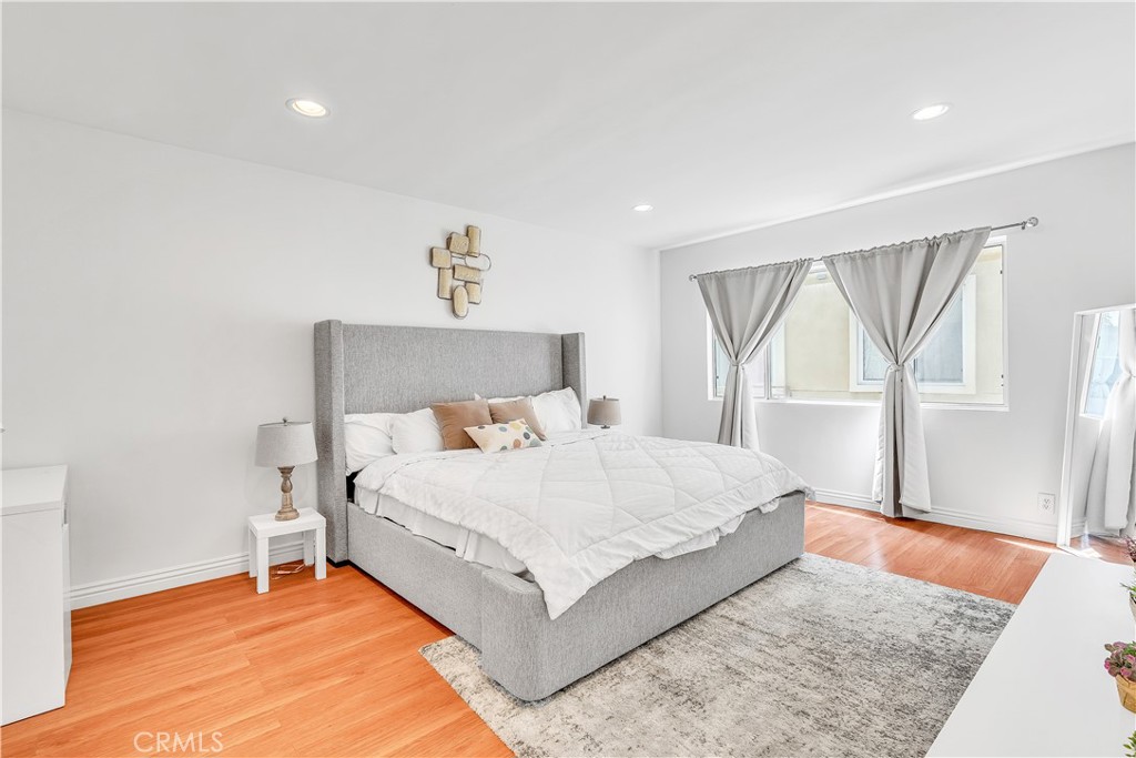 2318 Fox Hill 213