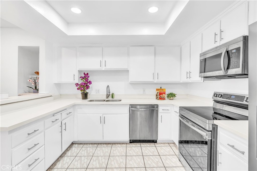 2318 Fox Hill 213
