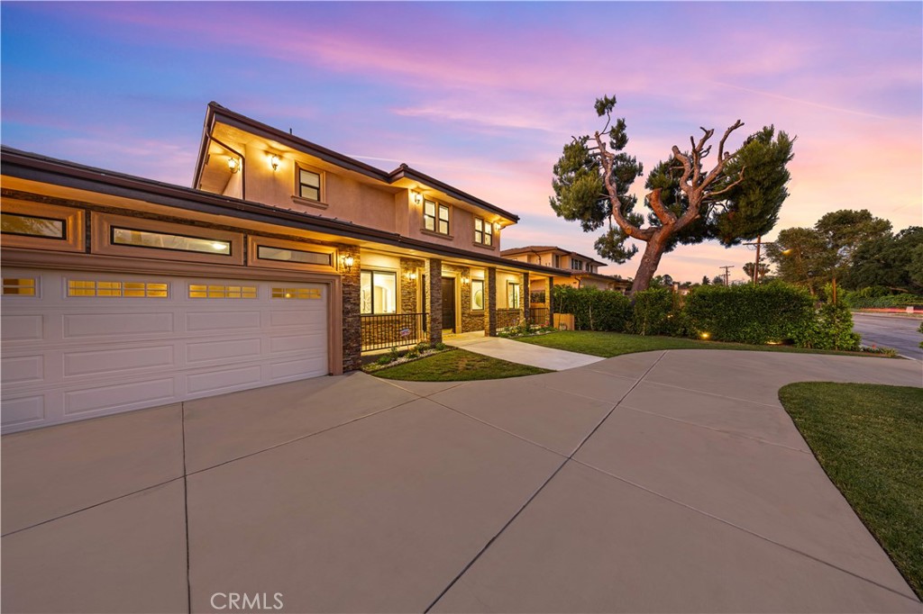 185 W Palm Drive