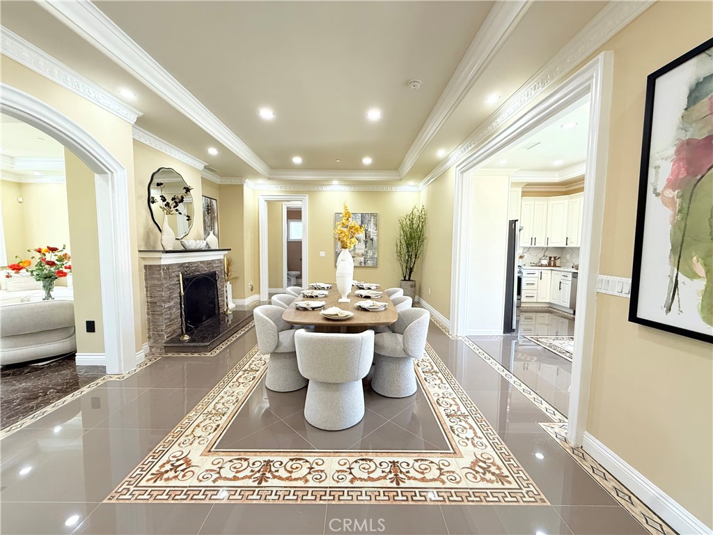 185 W Palm Drive