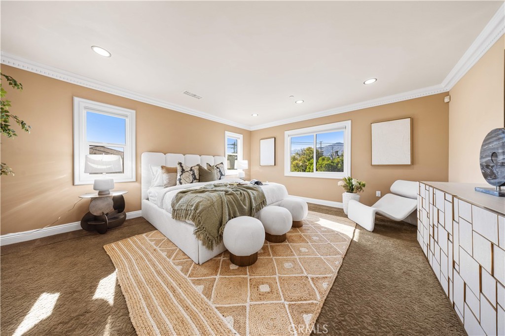 185 W Palm Drive