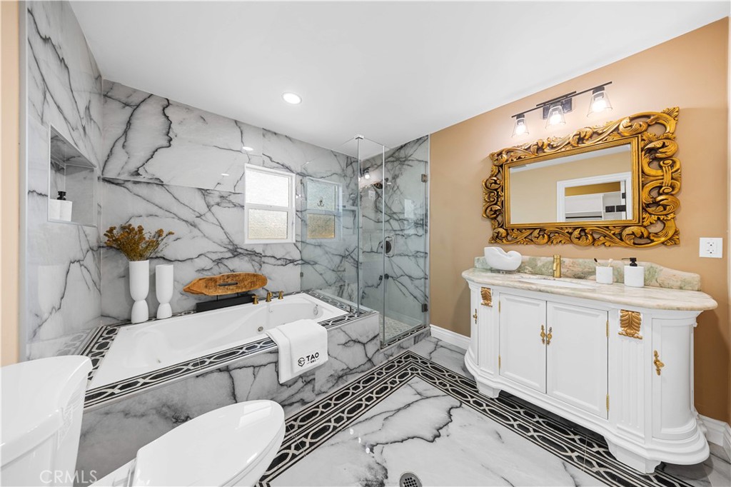 185 W Palm Drive