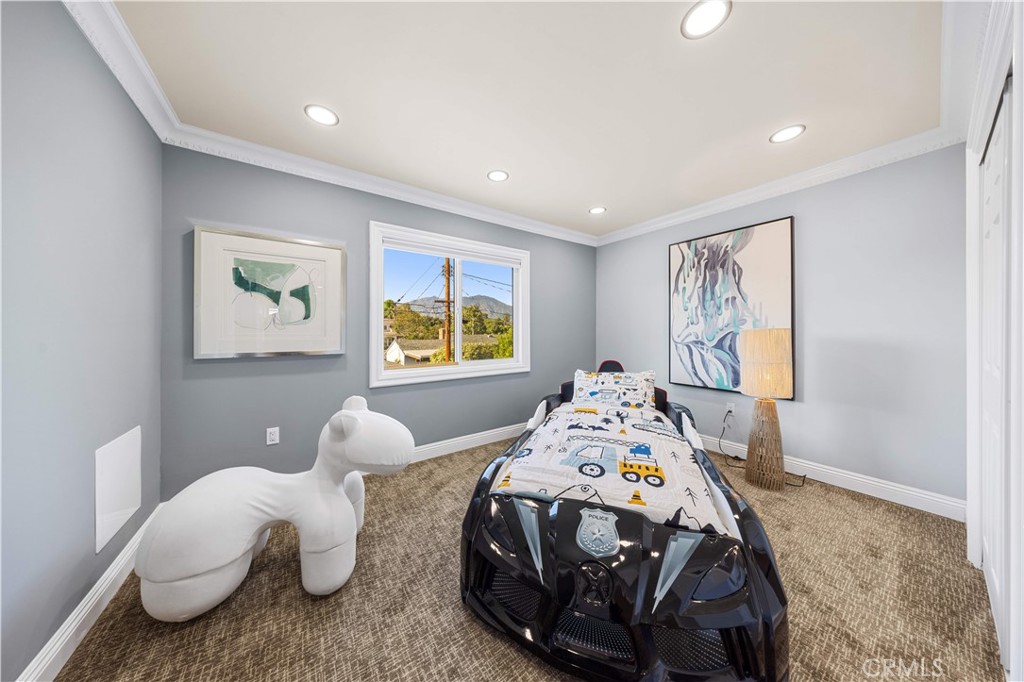 185 W Palm Drive