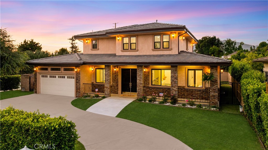 185 W Palm Drive