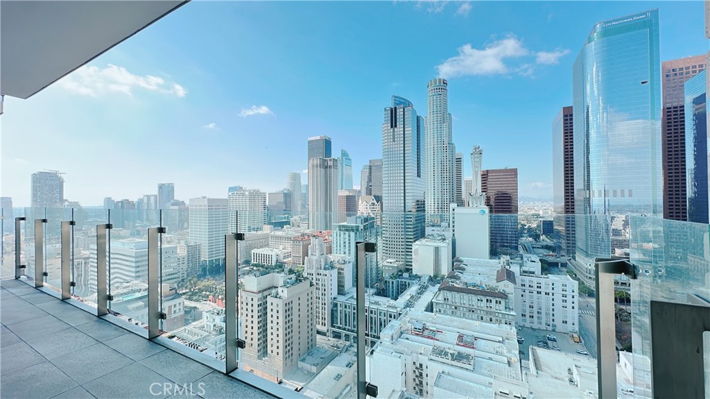 400 S Broadway 3106