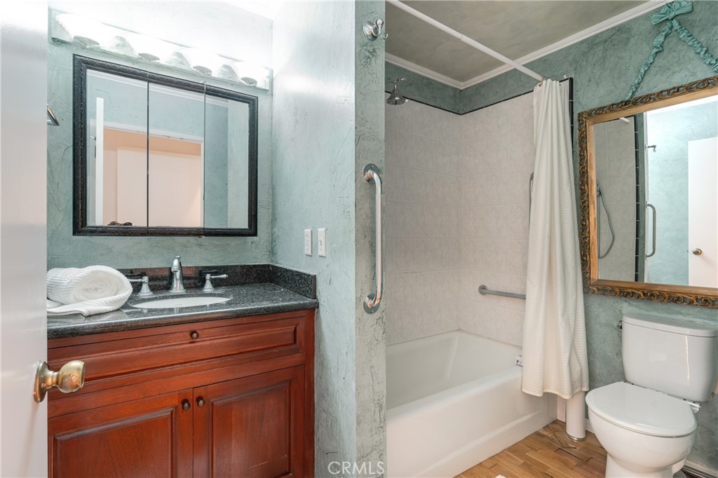 1850 S California Street