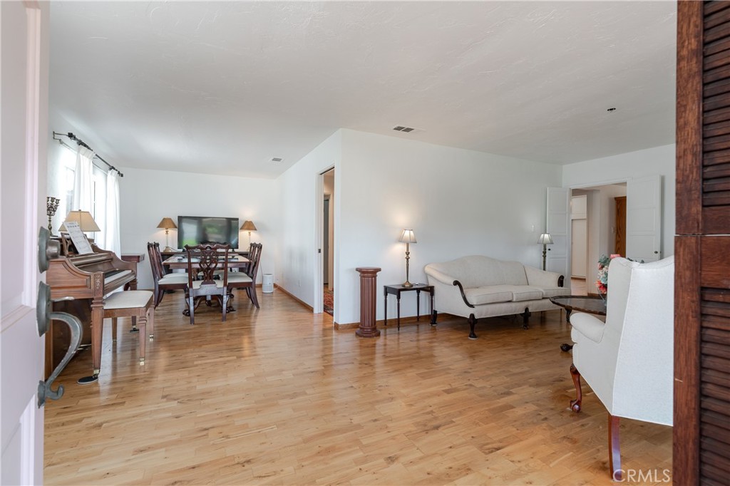 1850 S California Street