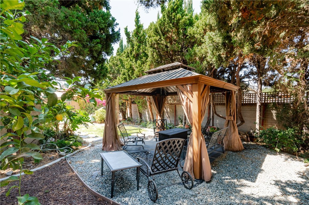 1850 S California Street