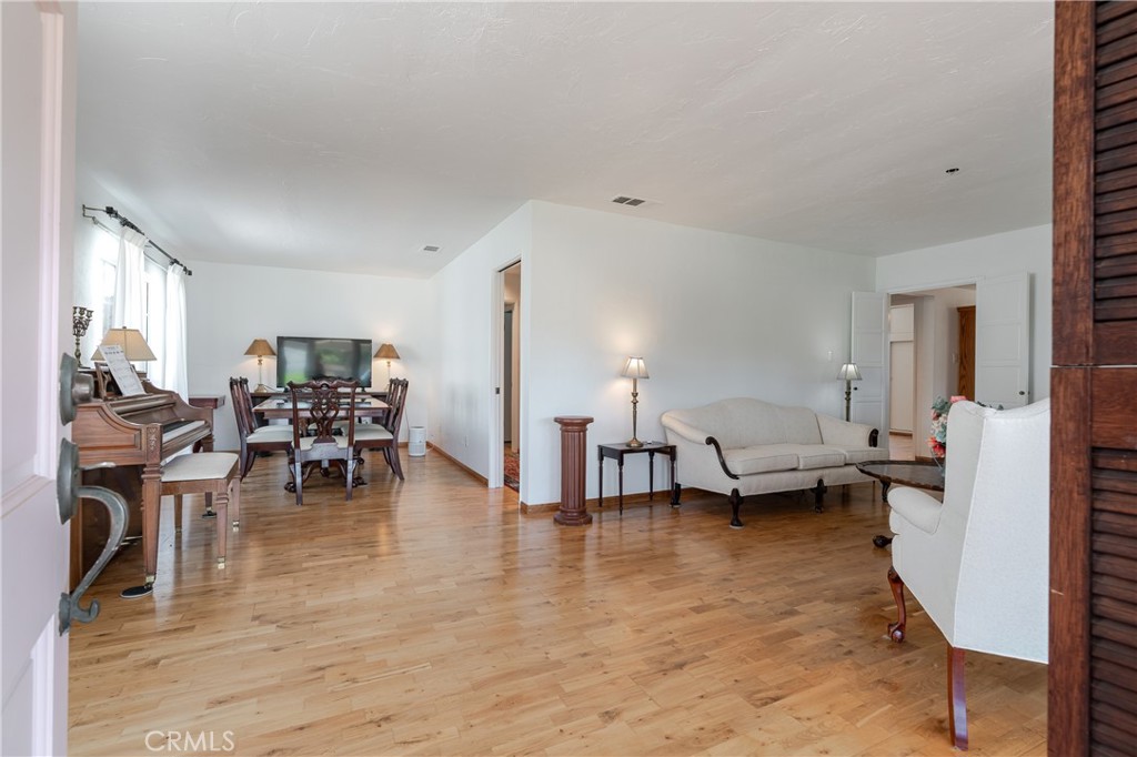 1850 S California Street