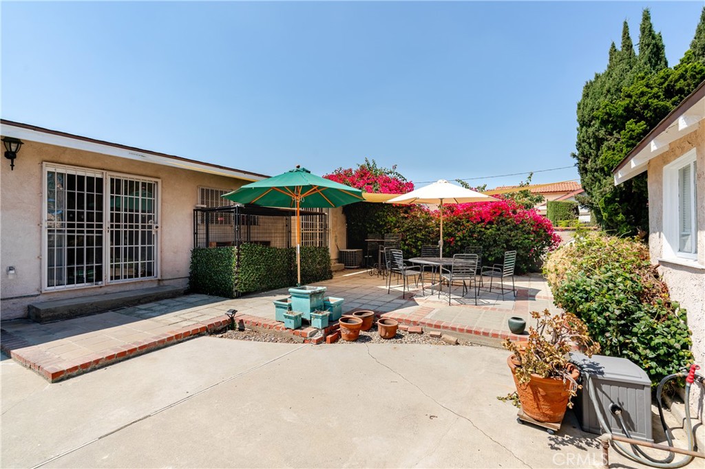 1850 S California Street