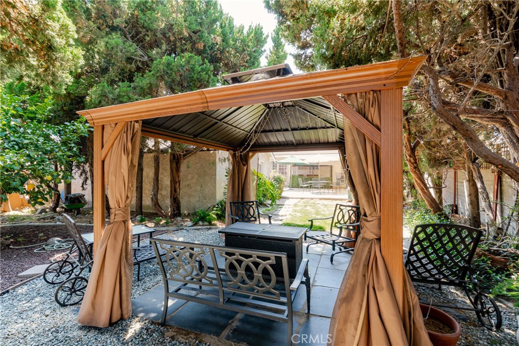 1850 S California Street