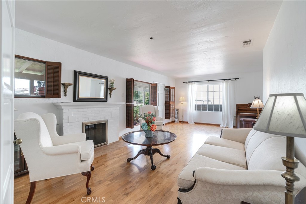 1850 S California Street