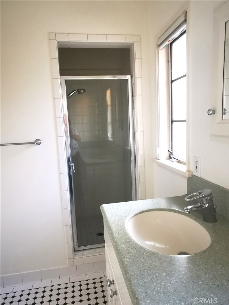 319 Vaquero Road