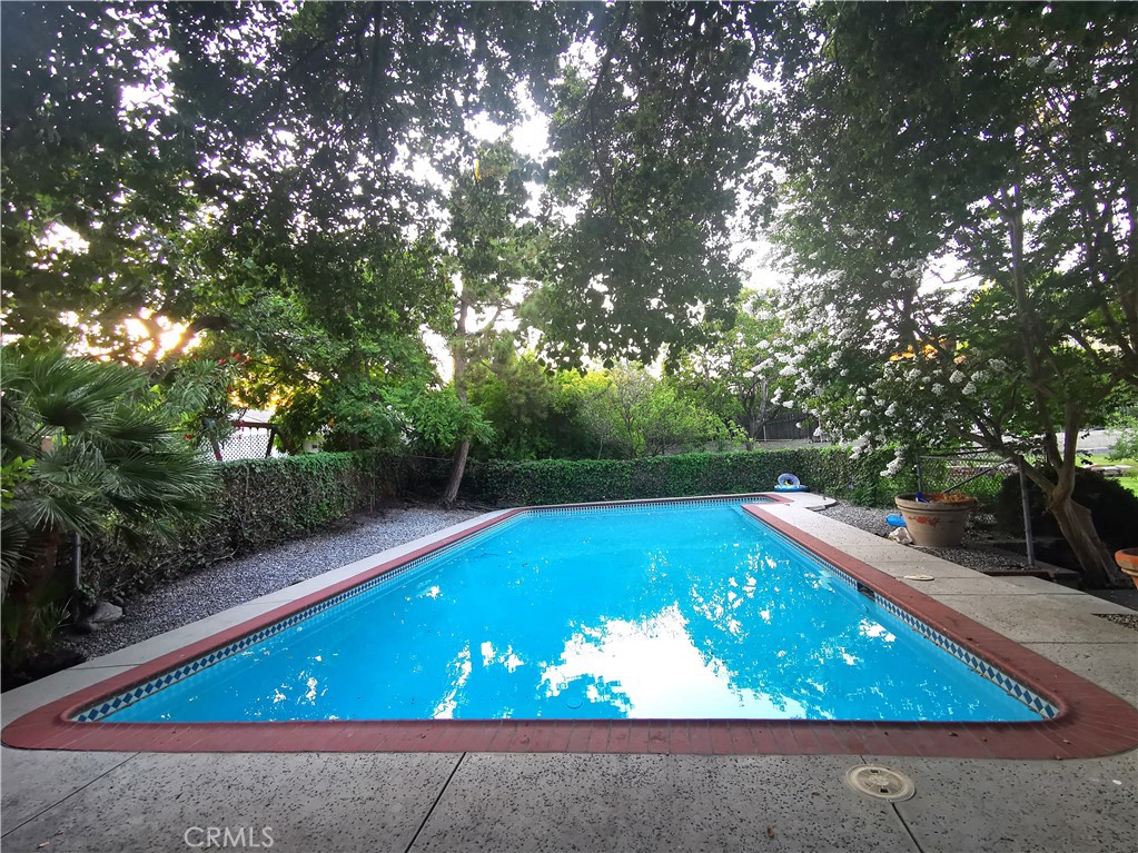 319 Vaquero Road