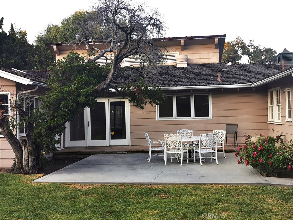 319 Vaquero Road