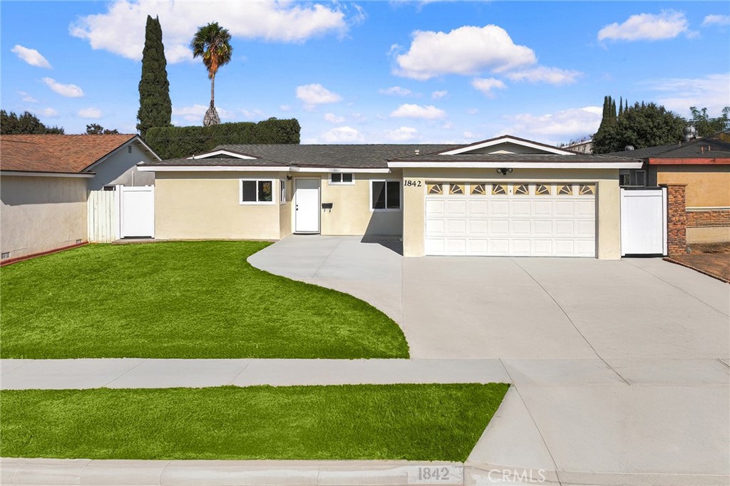 1842 Bolanos Avenue